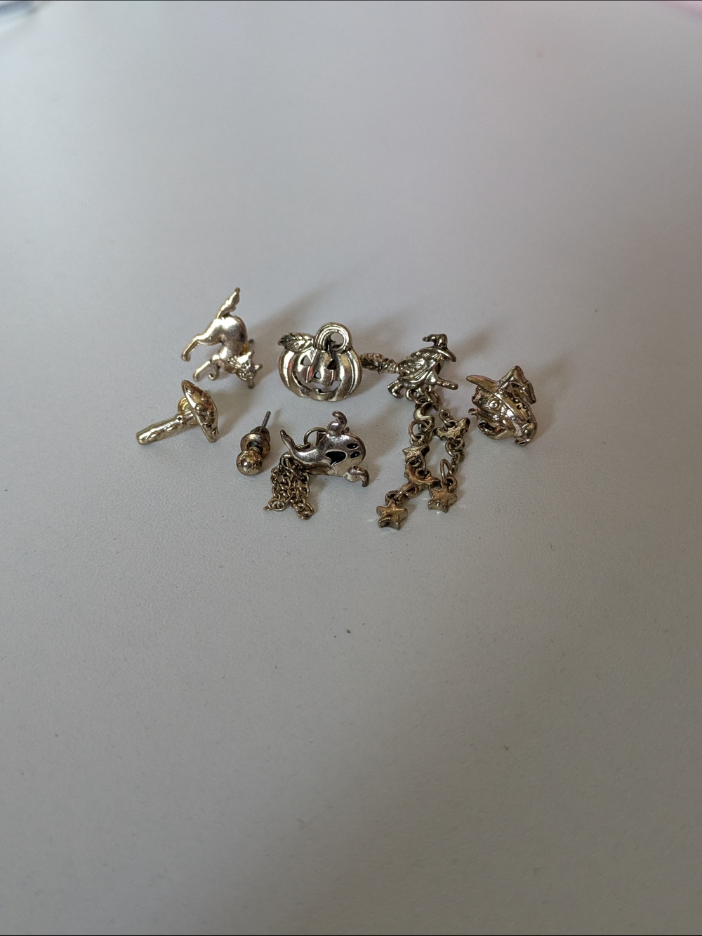 Gold-Tone Halloween Charm Set - Pumpkin, Ghost, Witch Hat